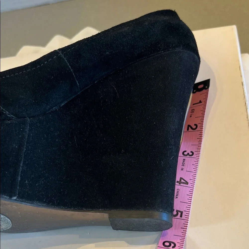 Steve Madden Black Suede Bow Detail Platform Wedges closer to Size 7